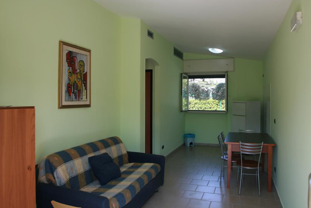 Villaggio Turistico Malibuu Manduria Room photo